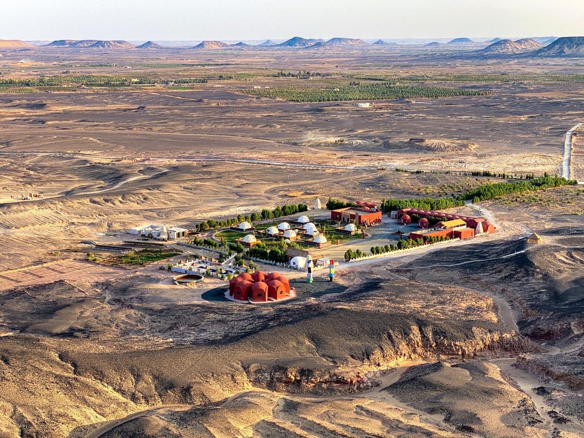 Отель B&W Sahara Sky Camp Farafra Экстерьер фото